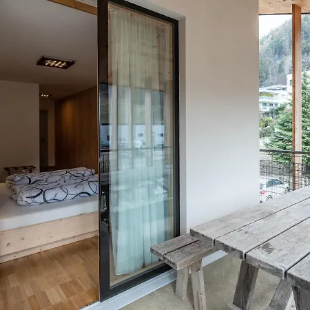 Vintlerhof Farm stay